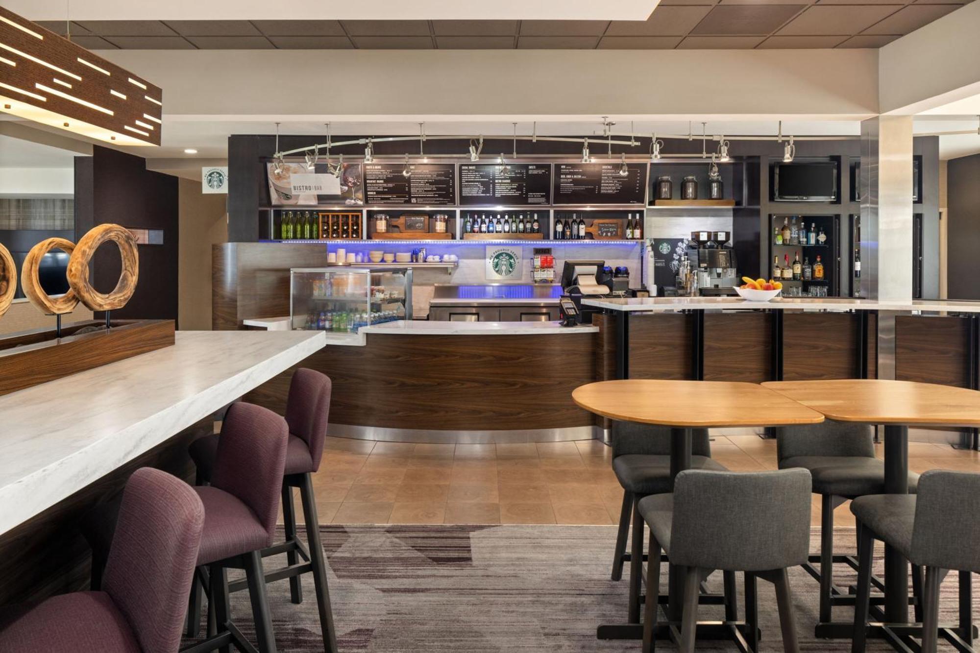Courtyard By Marriott Chicago / Gurnee Waukegan