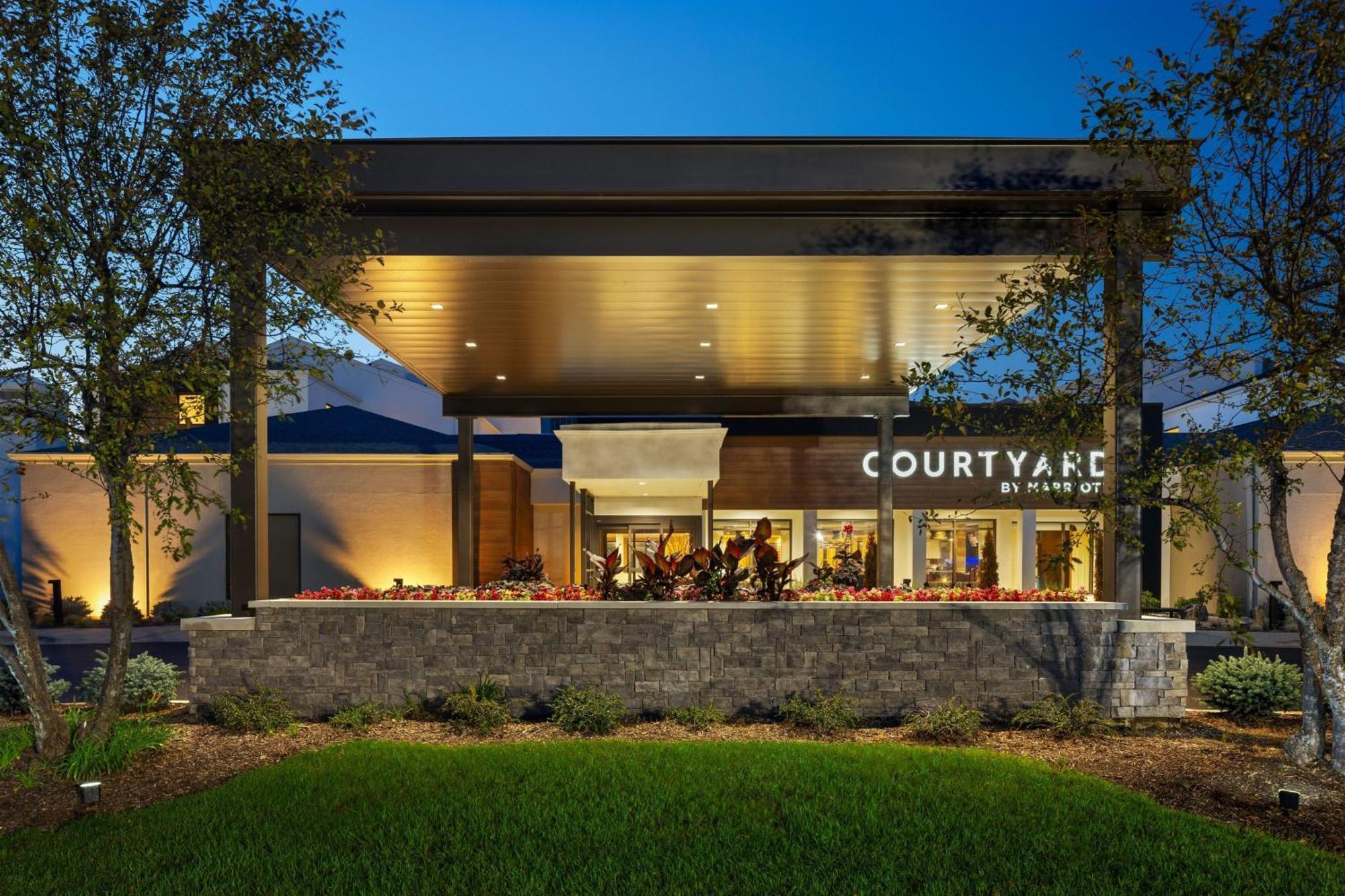 Courtyard By Marriott Chicago / Gurnee Hotel