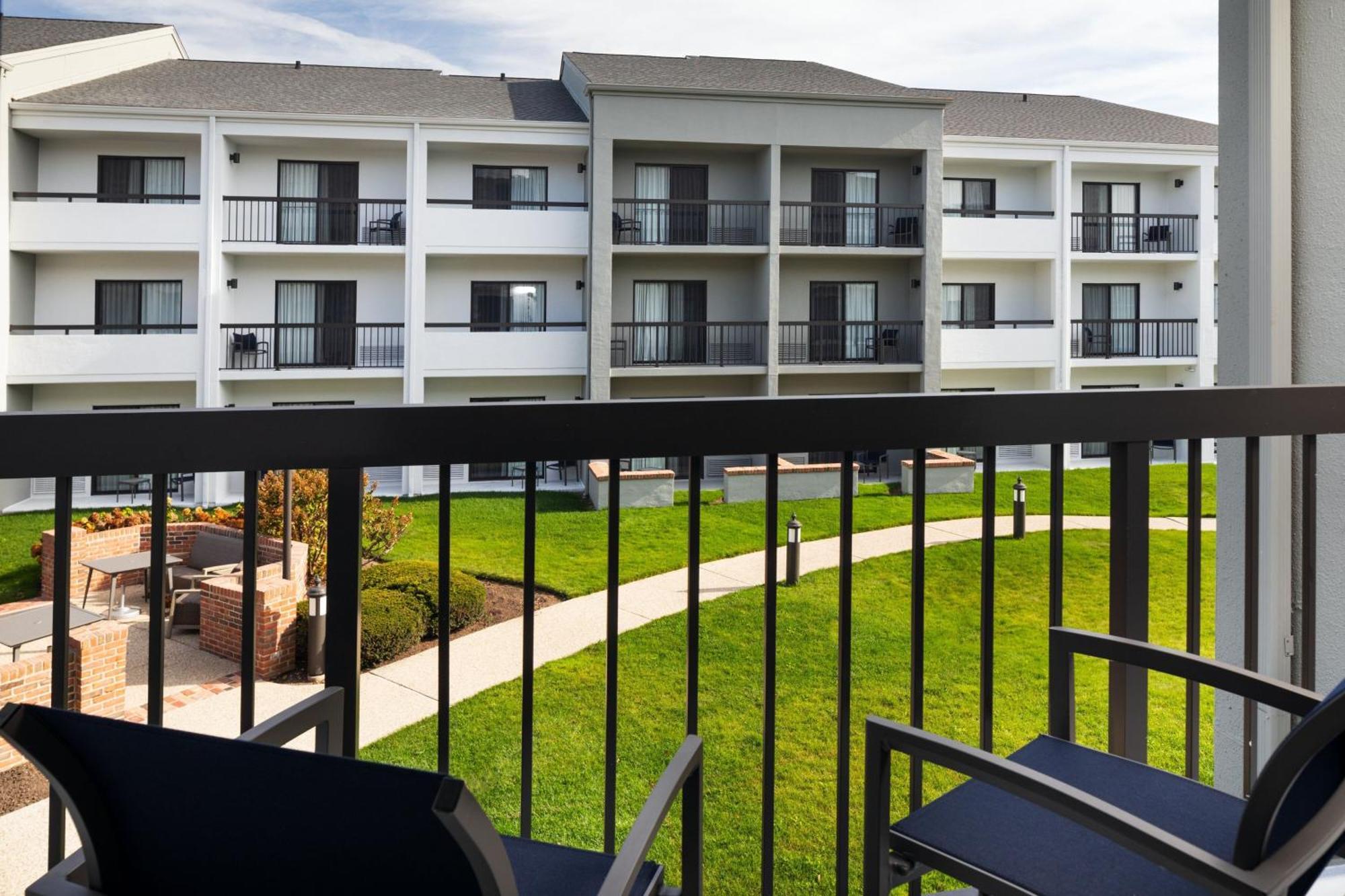 Courtyard By Marriott Chicago / Gurnee Hotel